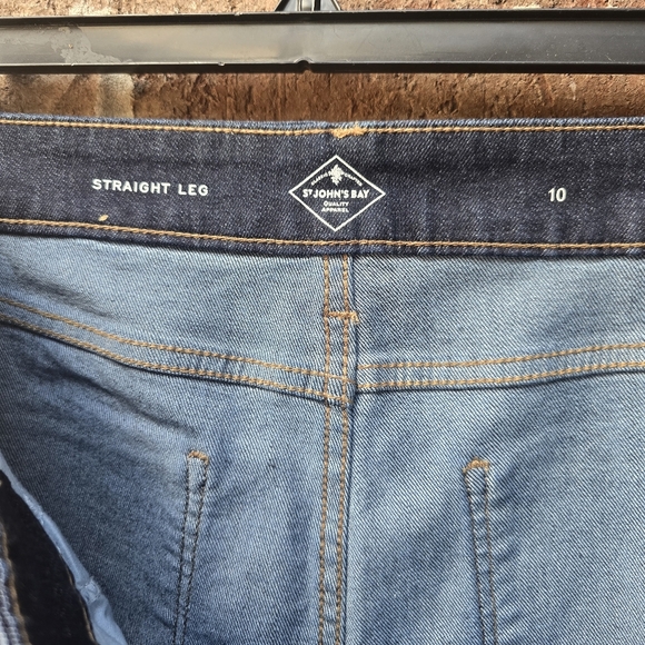 St John’s Bay Straight Leg Dark Wash Jeans NWT Size 10 Classic Mid Rise - Picture 9 of 12